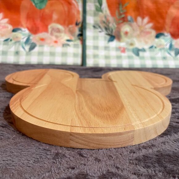 Disney Mickey Mouse wooden serving board NWT - Picture 3 of 8